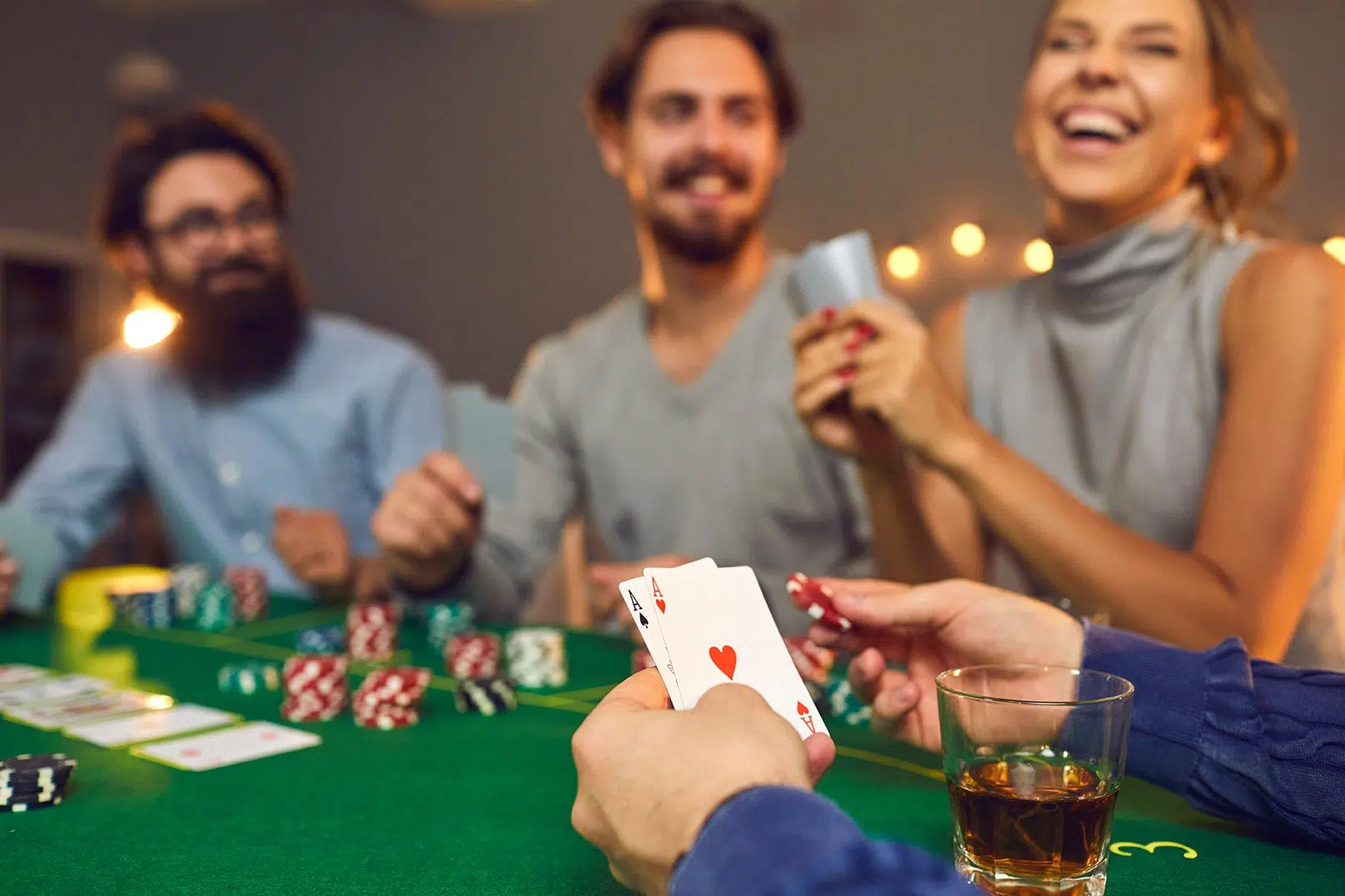 Beginner’s Guide to Poker – Learn the Basics & Start Playing hero image