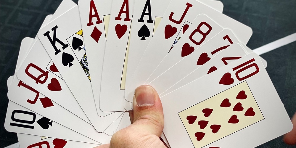 Chinese Poker: A Complete Guide to Rules, Strategy & Variants hero image