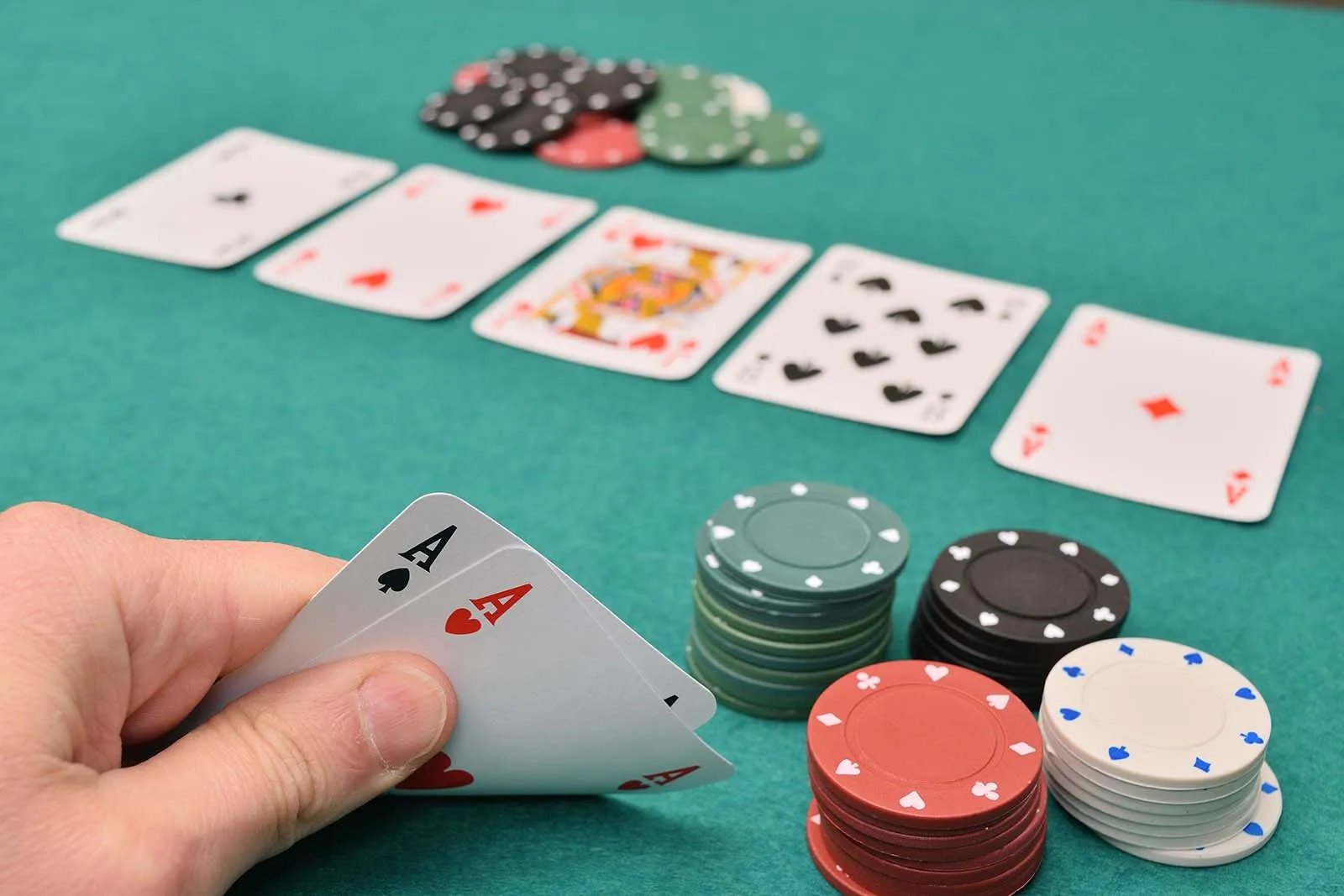 Texas Hold’em: The Ultimate Guide to the World’s Most Popular Poker Game hero image