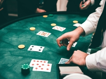Bluffing in Poker: Techniques, Psychology, and Strategies to Master the Art of Deception image